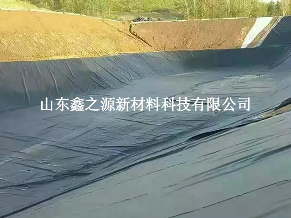 魚塘防滲膜的鋪設(shè)過程需要避免哪些問題？